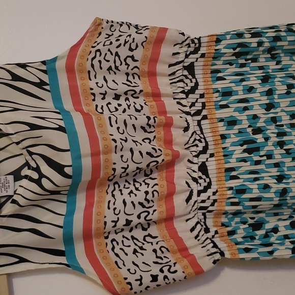 Dress - Picture 2 of 3